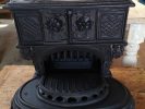 Cast Iron Antique - Queen 6 Stove